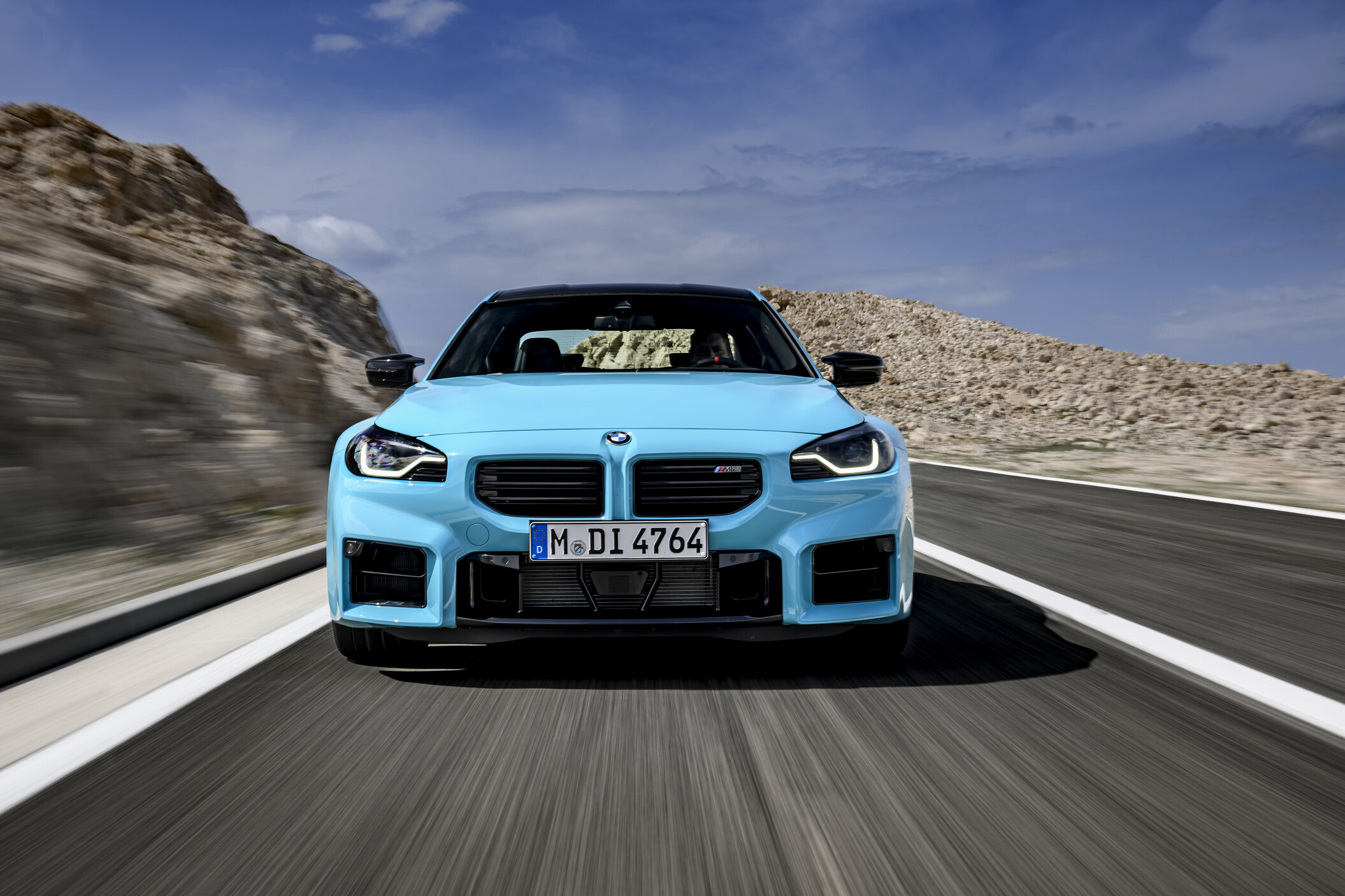 All-Wheel-Drive M2